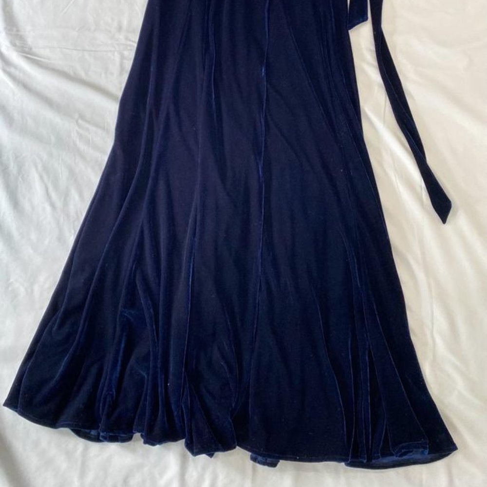 Divinity - Picture 2 of 3